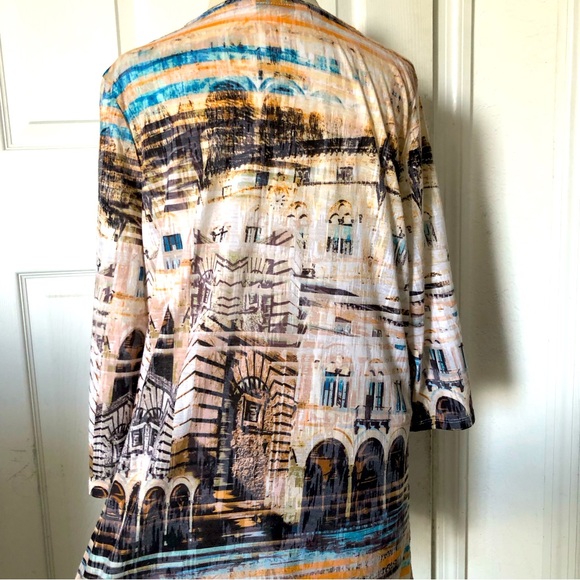 Knit Chic Italy Inspired Top - Picture 2 of 5